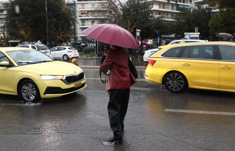 Κολυδάς: Αλλάζει ο καιρός από την Παρασκευή – Έρχονται δυνατές ριπές ανέμου, κεραυνοί, βροχές και καταιγίδες